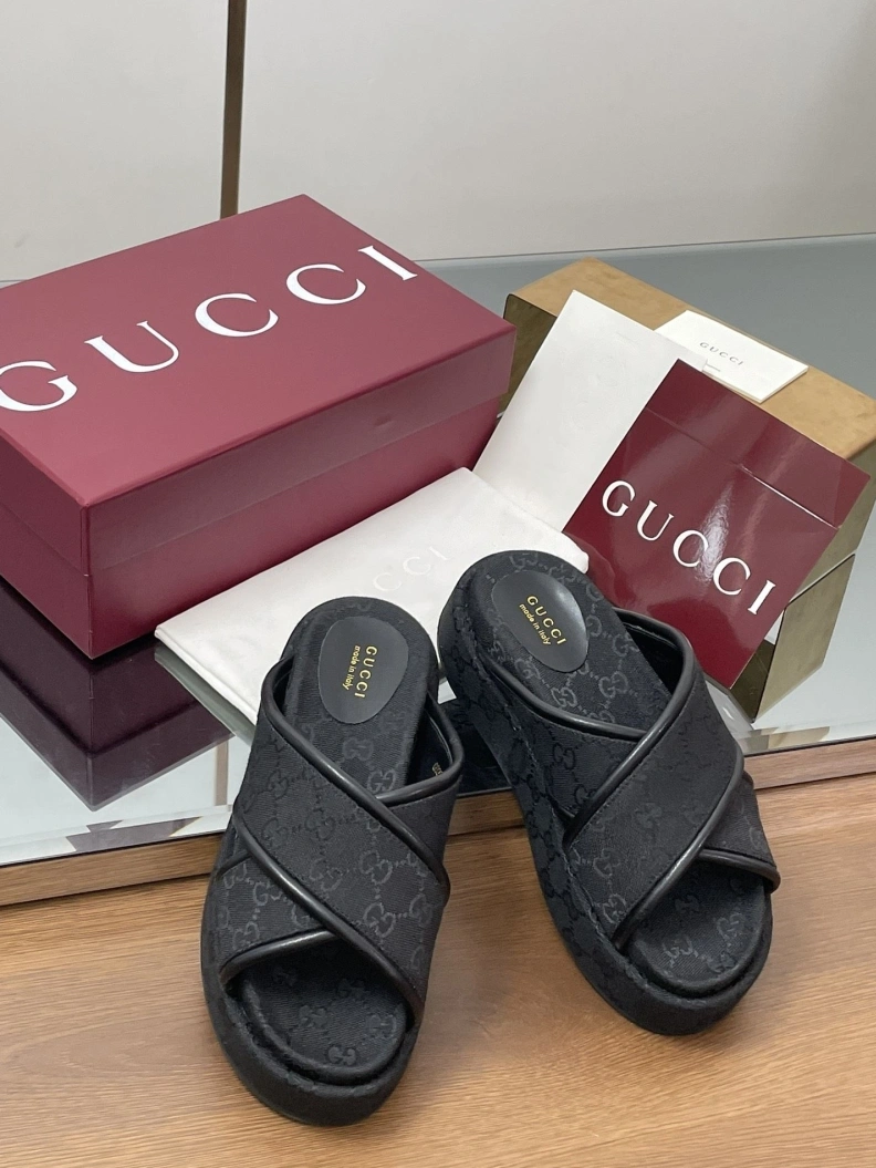 Gxccx Slippers EyeCatching 155567