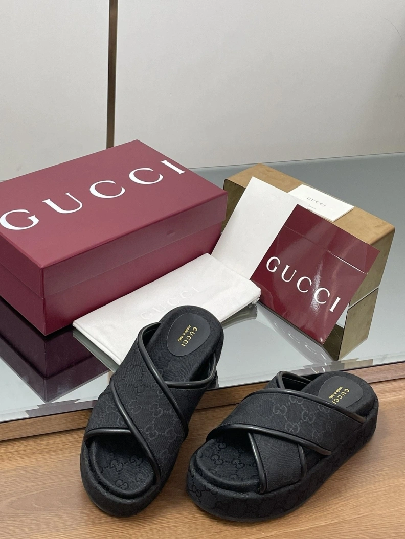 Gxccx Slippers EyeCatching 155567