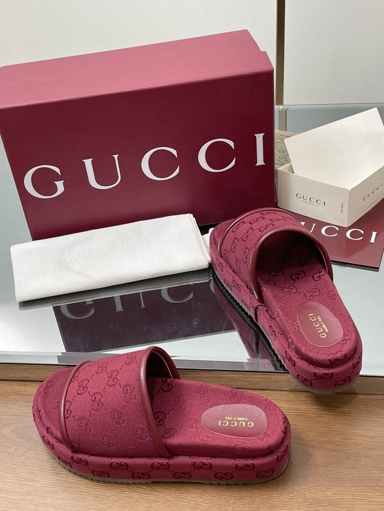 Gxccx Slippers Practical 155563