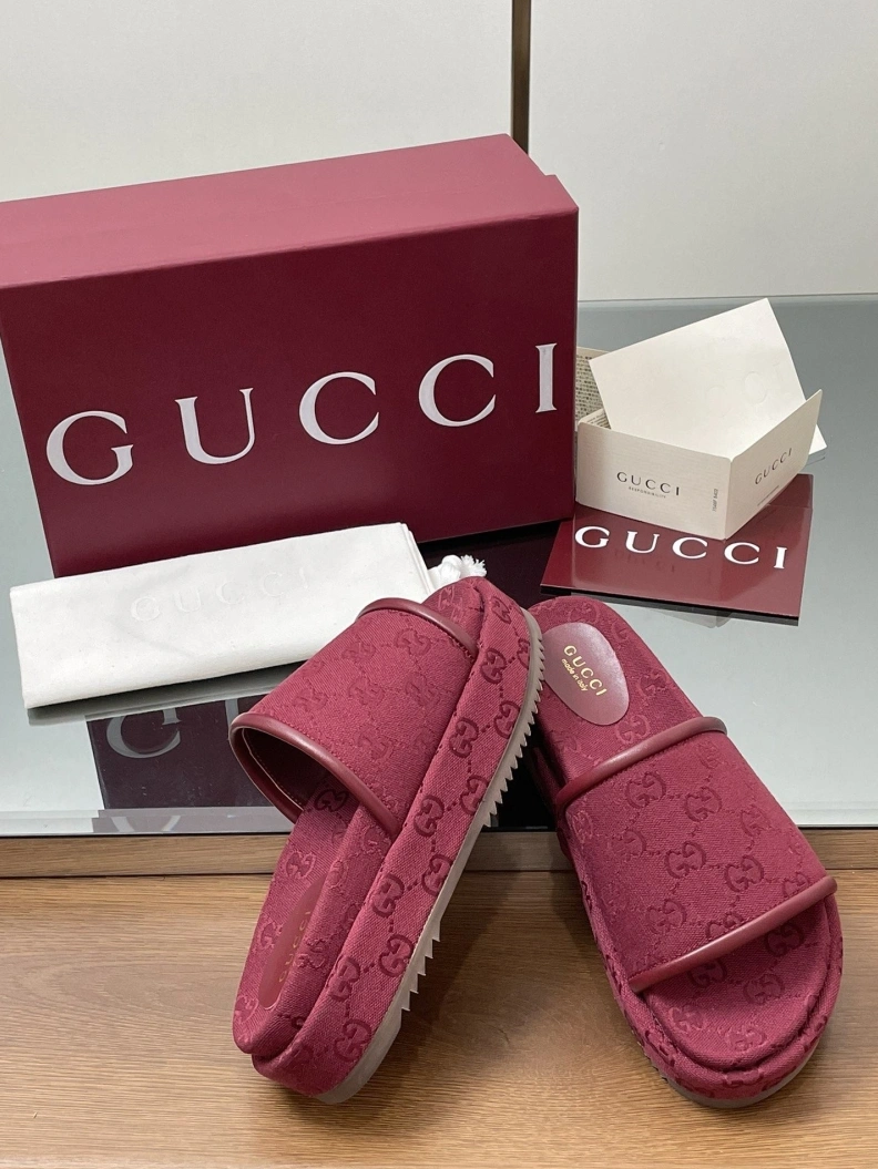 Gxccx Slippers Practical 155563