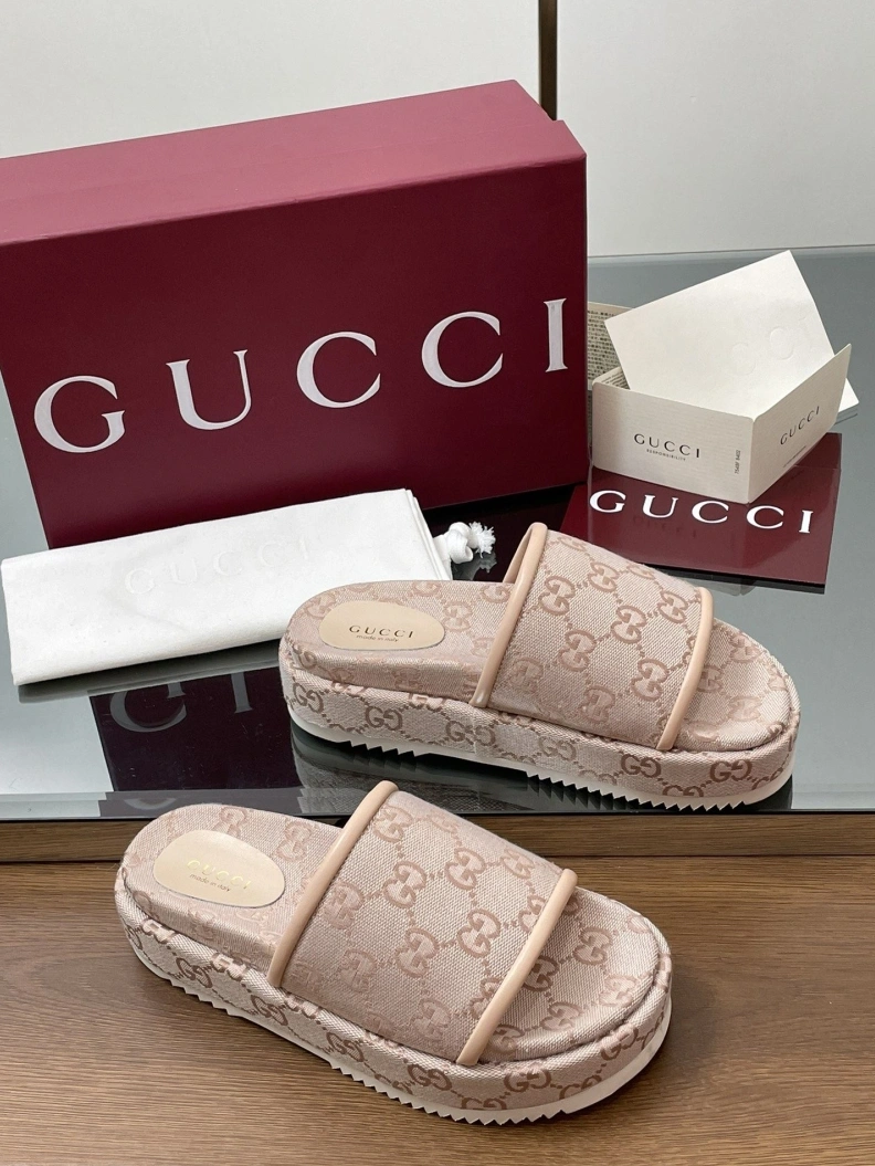 Trendsetting Gxccx Slippers 155548