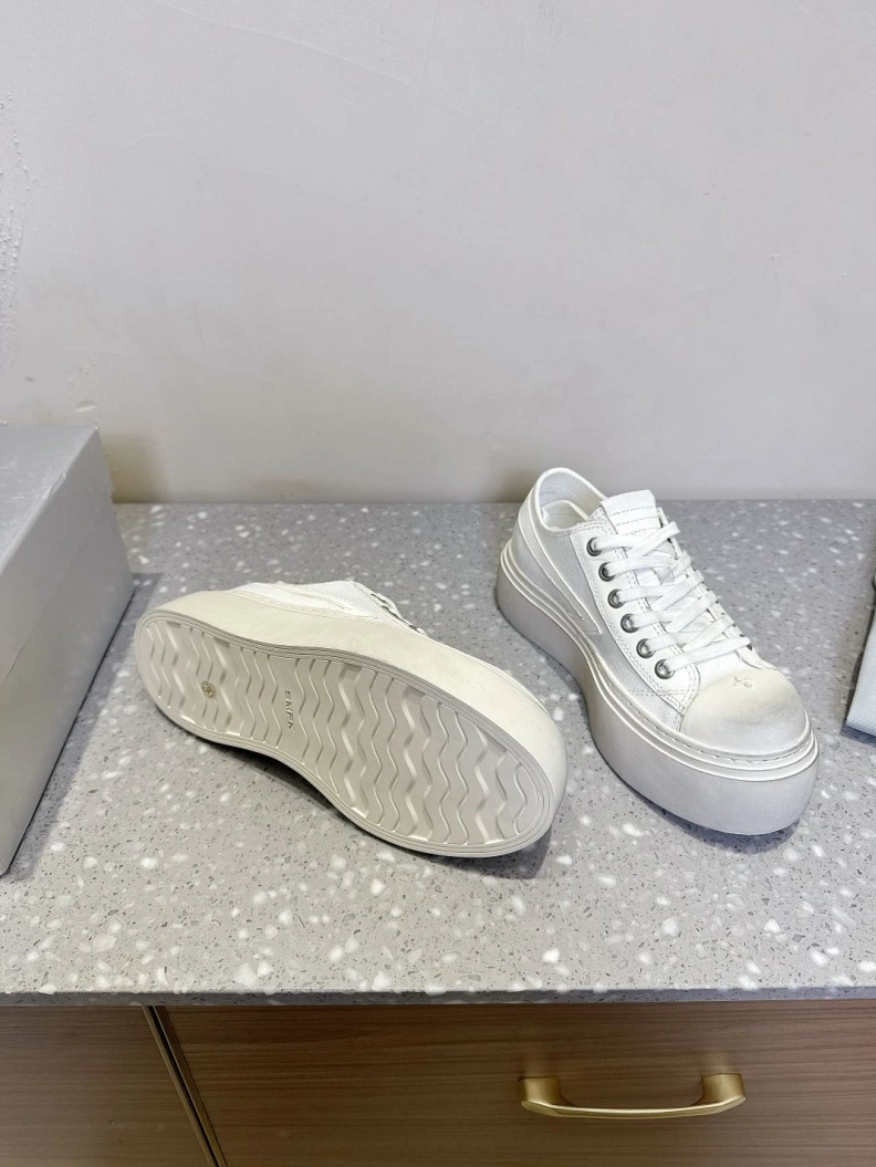 Sleek Othxr Sneakers 210070
