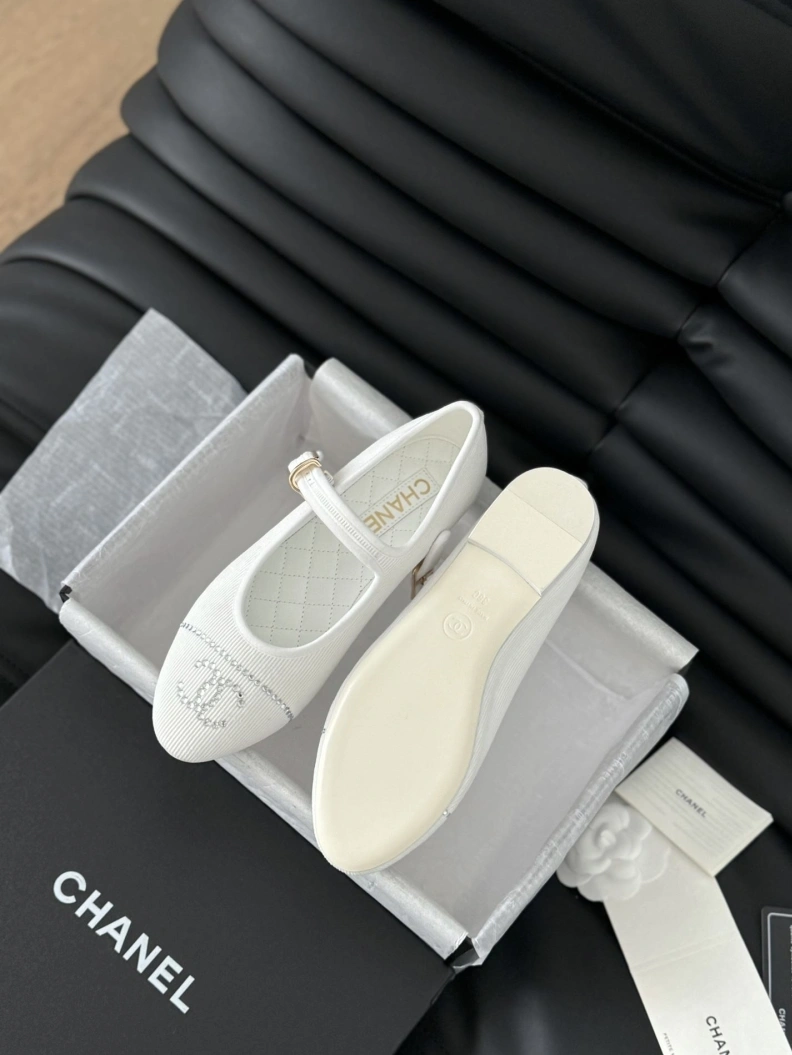 Compact Chxnxl Flat Shoes 118459