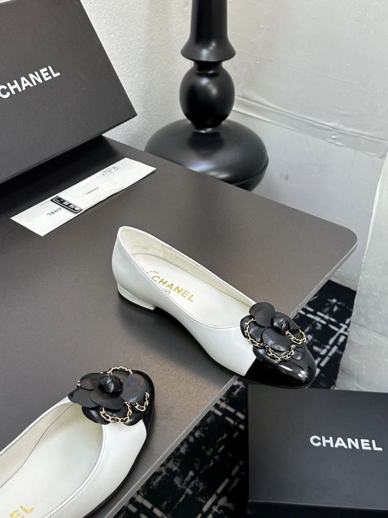 NewStyle Chxnxl Flat Shoes 118456
