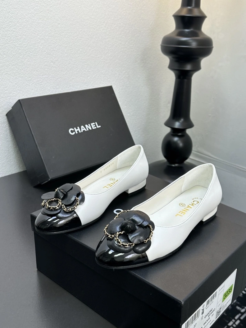 NewStyle Chxnxl Flat Shoes 118456