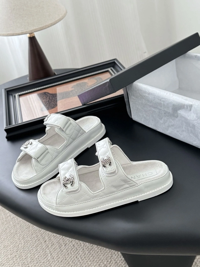 Sophisticated Chxnxl Sandals 118247