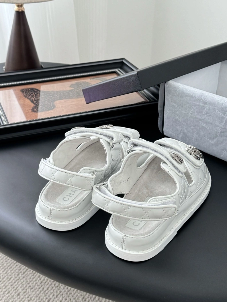 Chxnxl Sandals WellDesigned 118246