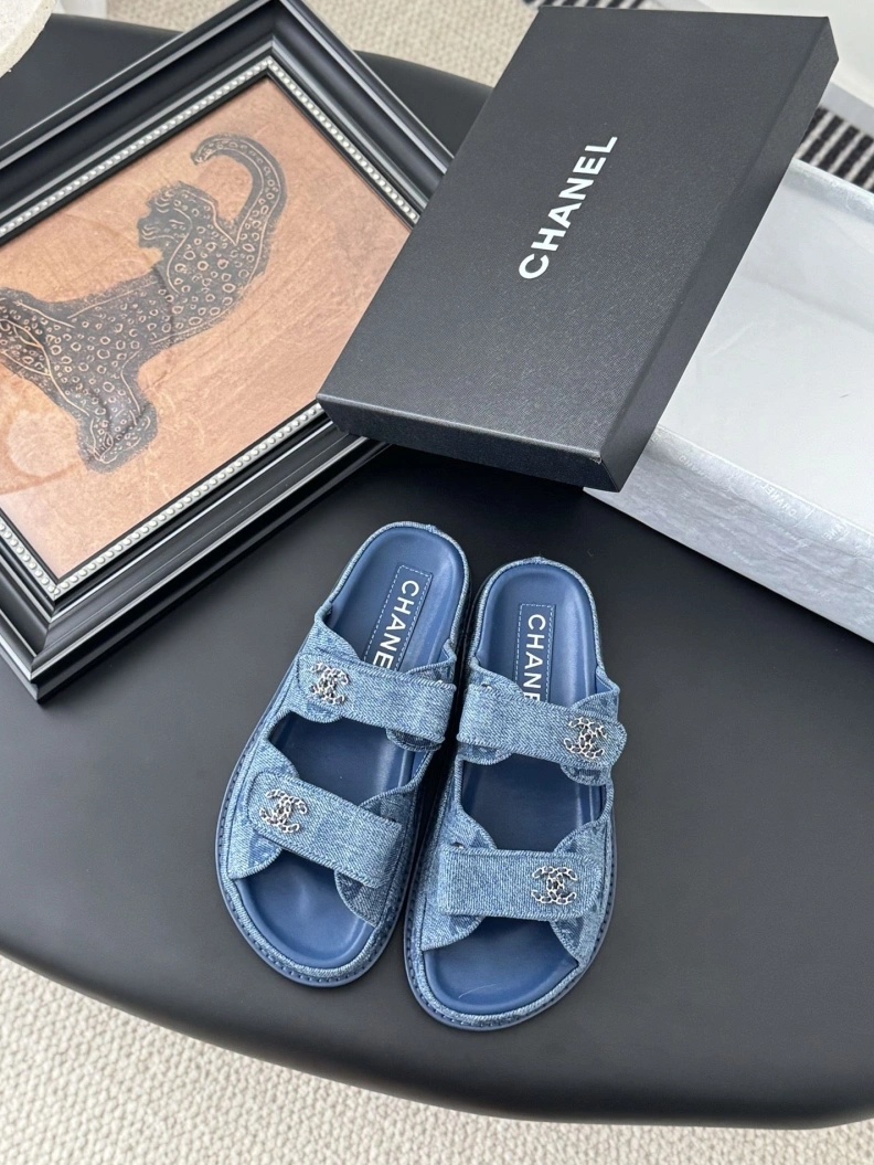 Bright Chxnxl Sandals 118229