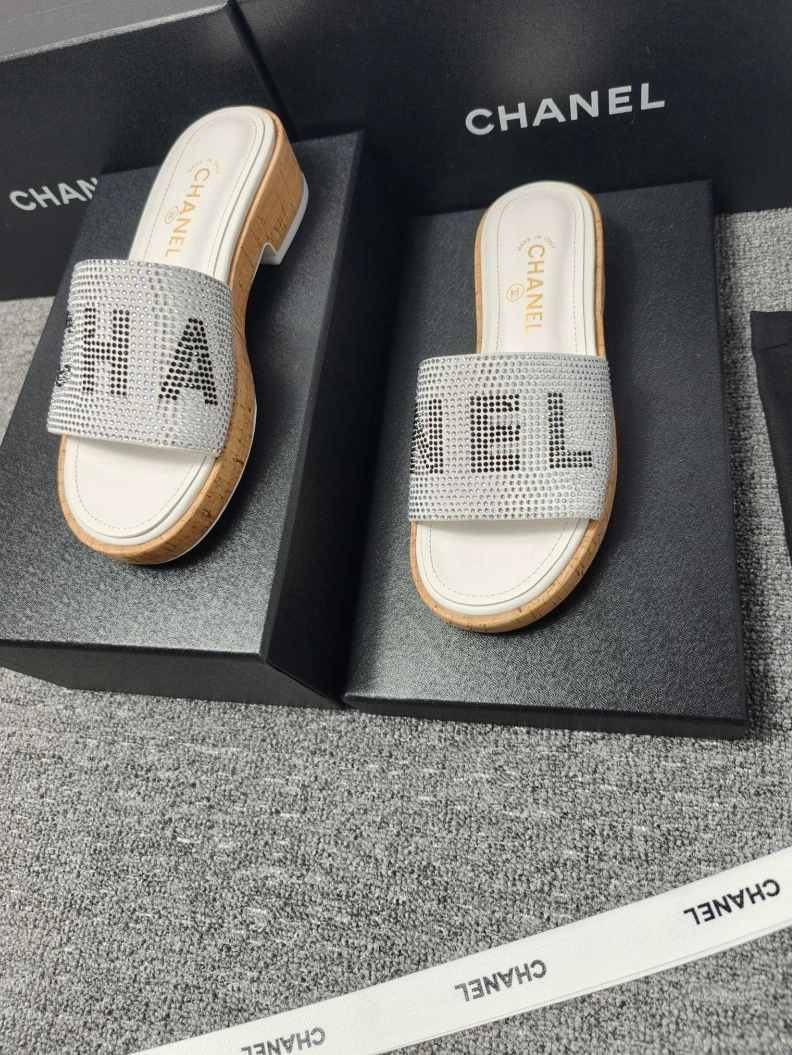 Cozy Chxnxl Slippers 118179