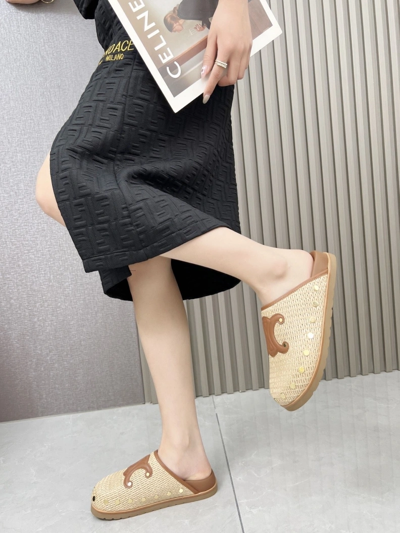 Classic Cxlxne Slippers 115880