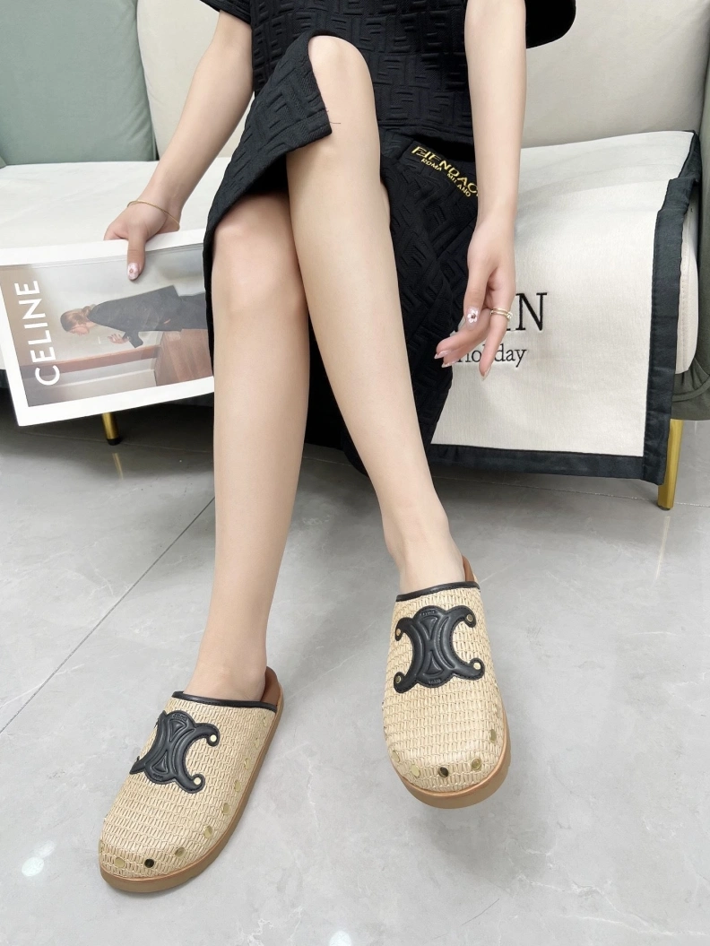 DailyWear Cxlxne Slippers 115881