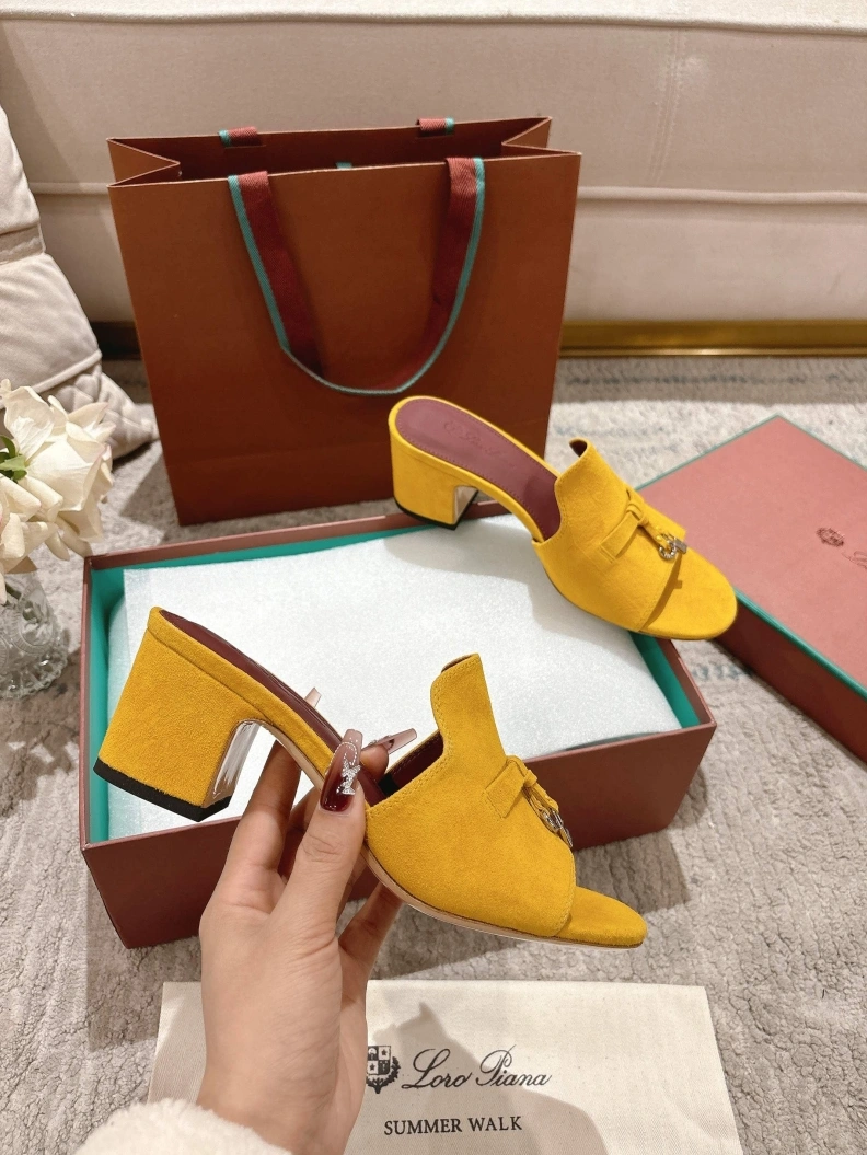 Othxr Sandals WellDesigned 210255
