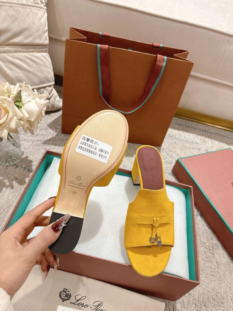 Othxr Sandals WellDesigned 210255