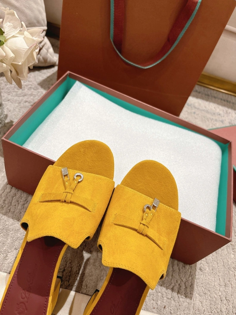 Othxr Sandals WellDesigned 210255
