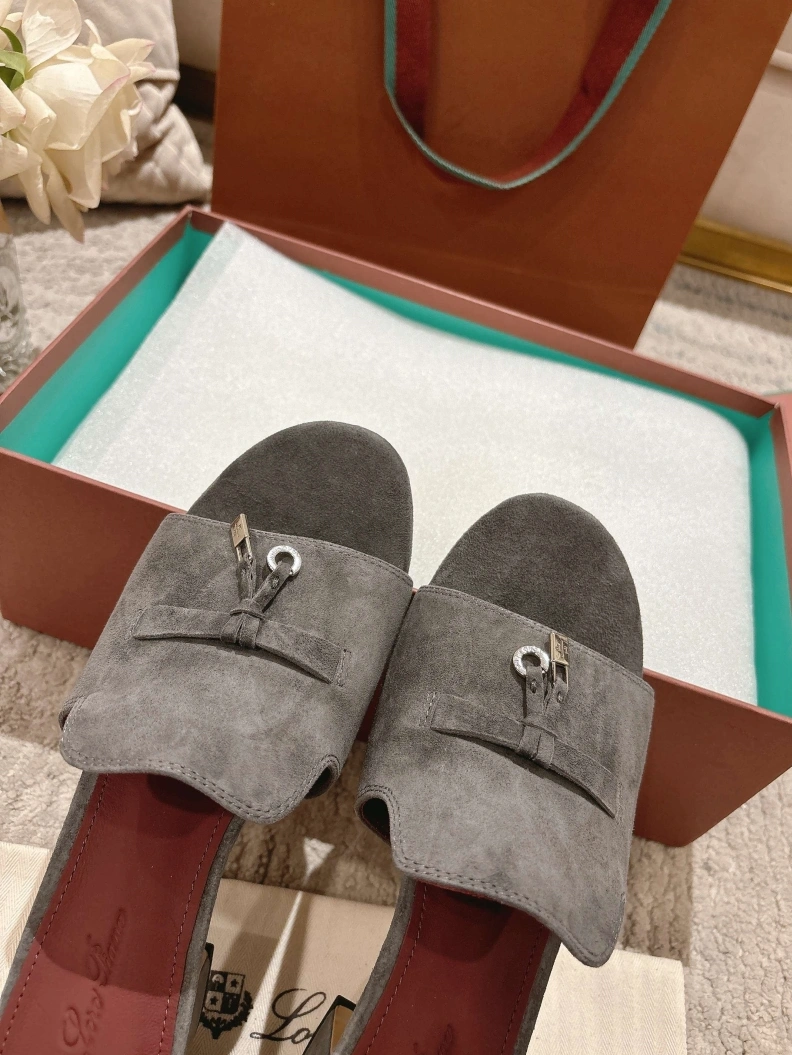 EyeCatching Othxr Sandals 210252