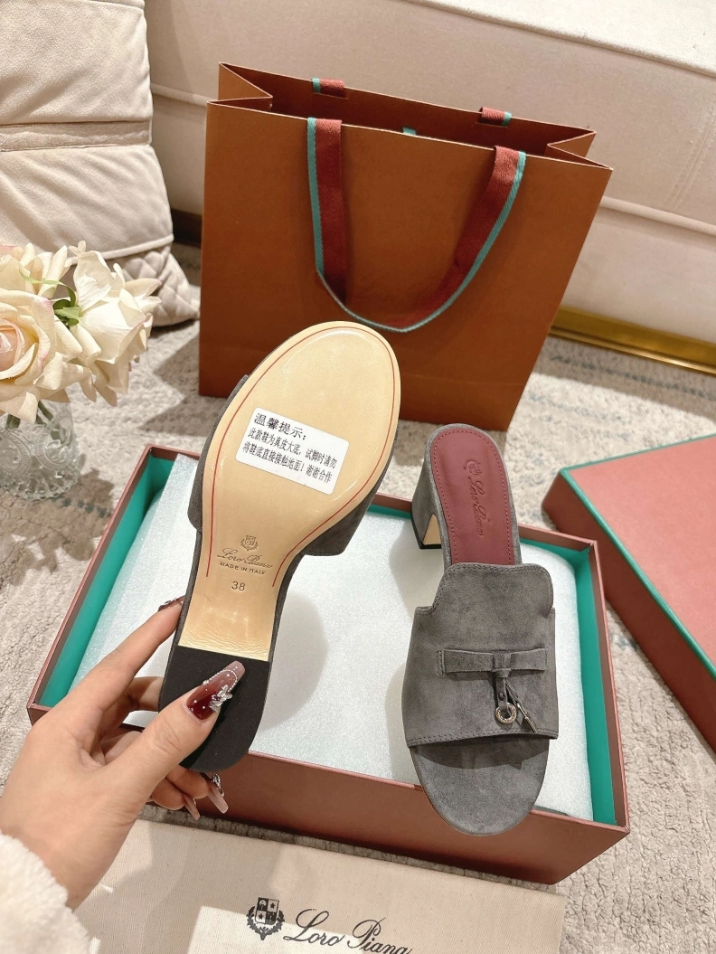 EyeCatching Othxr Sandals 210252