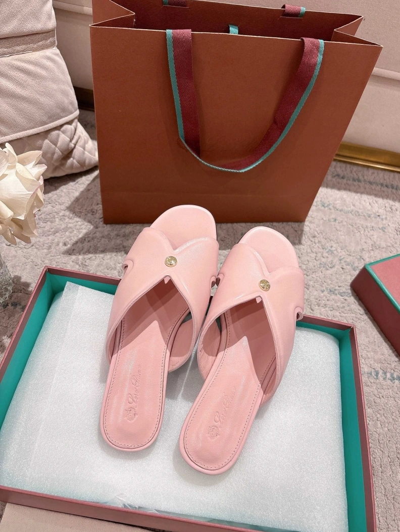 Versatile Othxr Sandals 210239