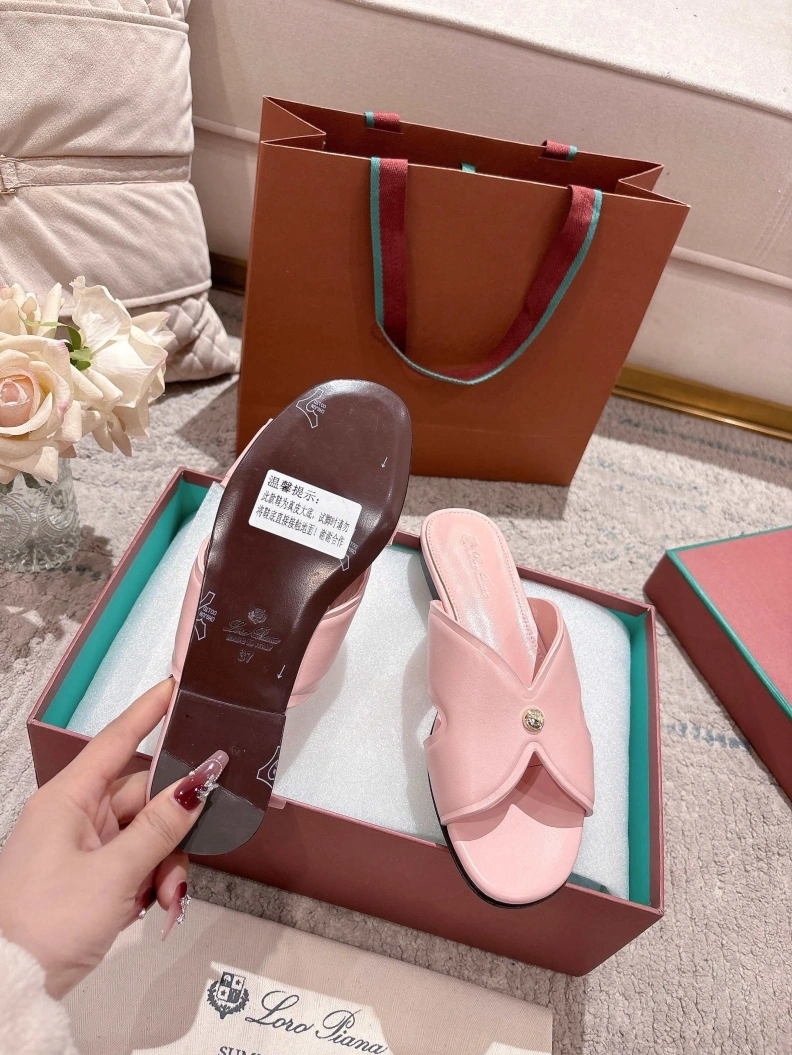 Versatile Othxr Sandals 210239