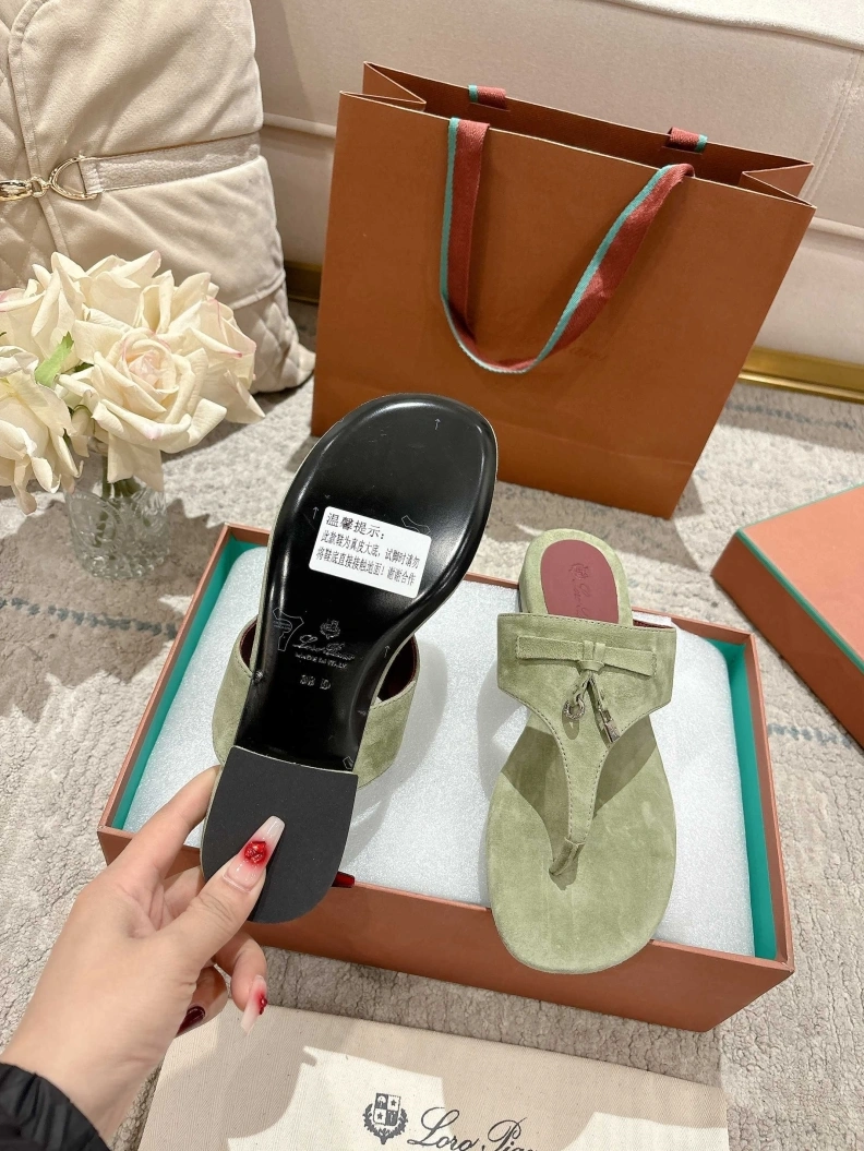 EyeCatching Othxr Sandals 210236