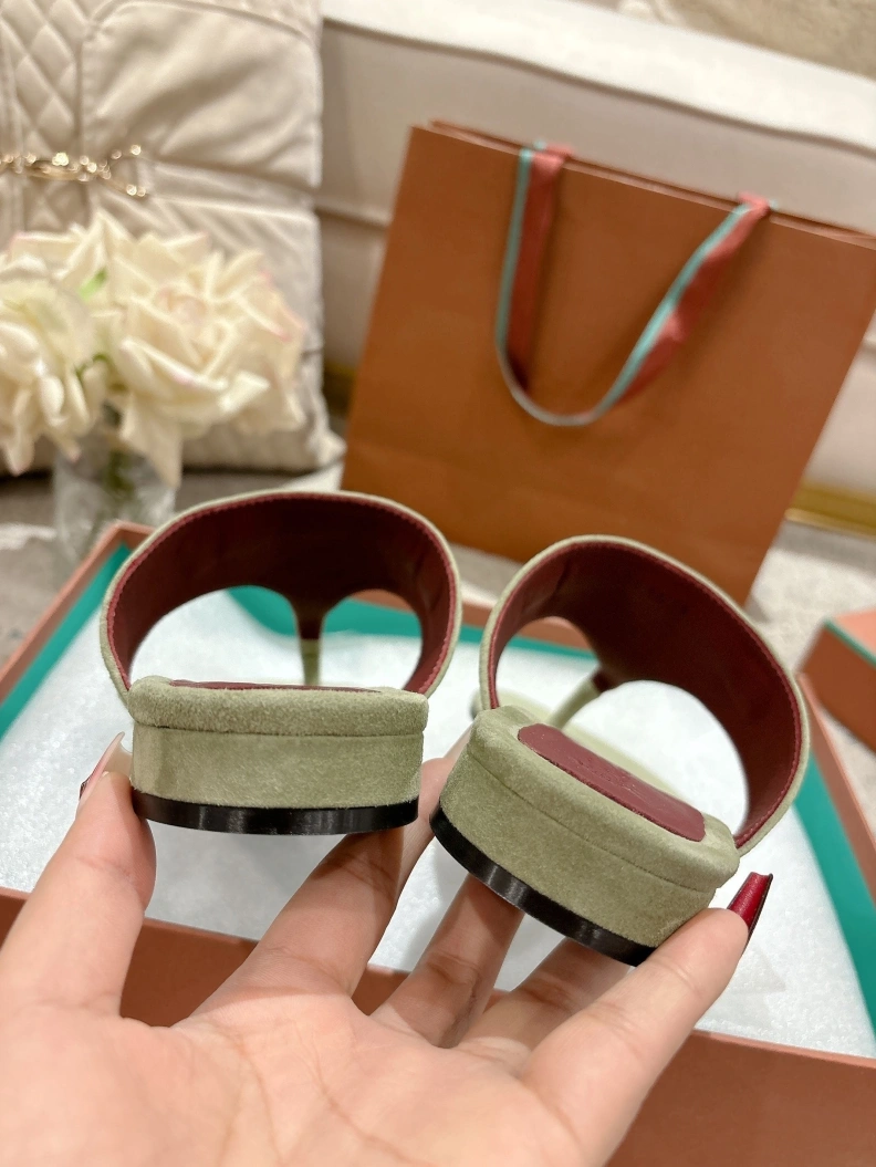 EyeCatching Othxr Sandals 210236