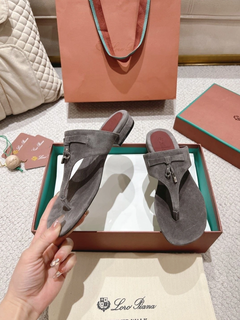 EyeCatching Othxr Sandals 210216