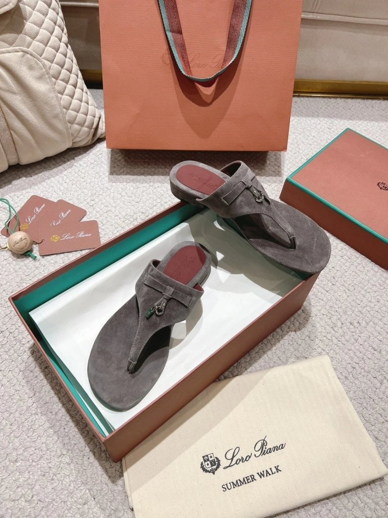 EyeCatching Othxr Sandals 210216