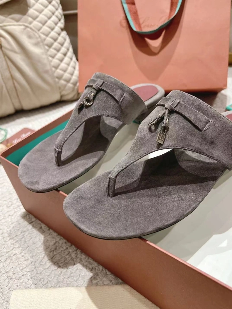 EyeCatching Othxr Sandals 210216