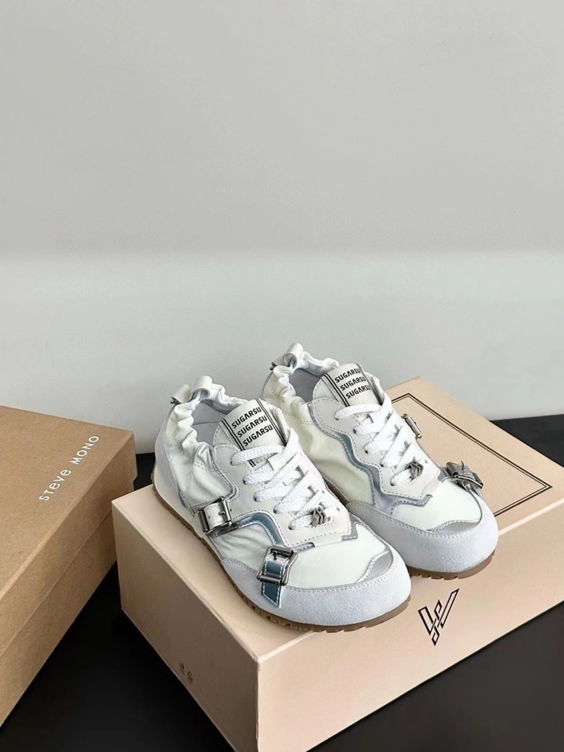 Versatile Othxr Sneakers 210045