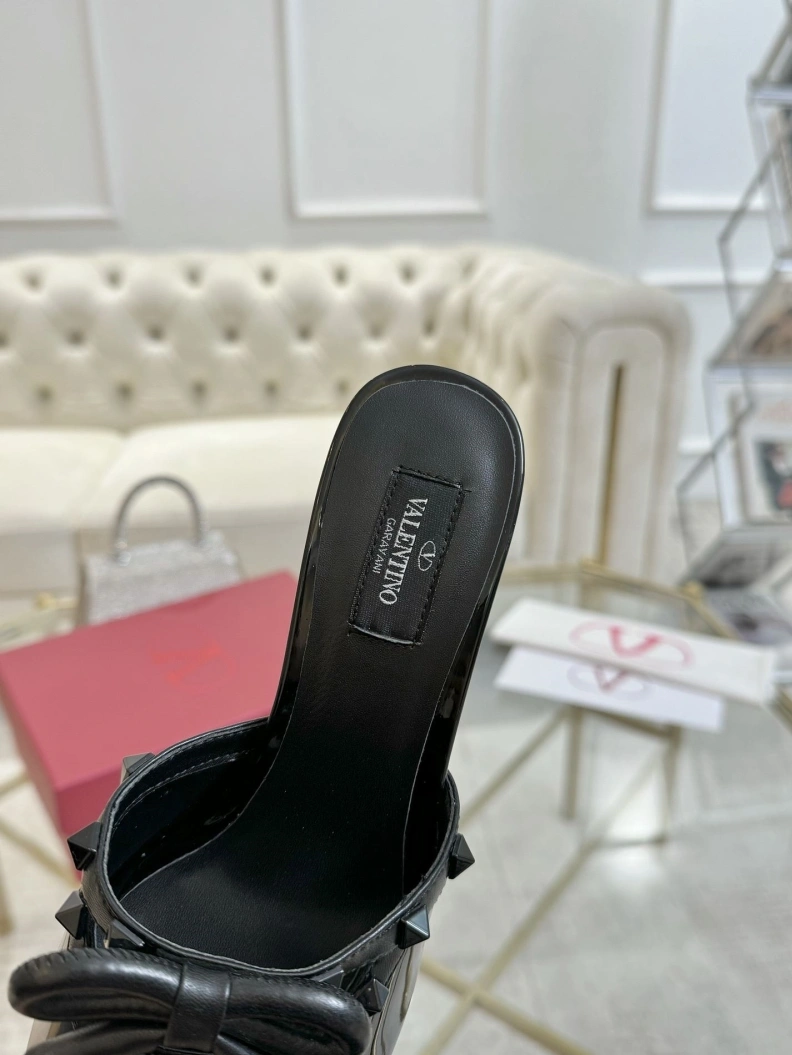 Trendy Vxlxntino Sandals 228810