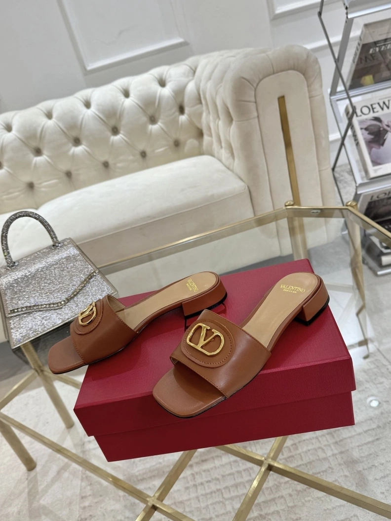 Gxvxnchy Sandals UrbanStyle 152031