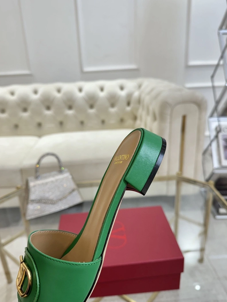 Gxvxnchy Sandals Sophisticated 152004