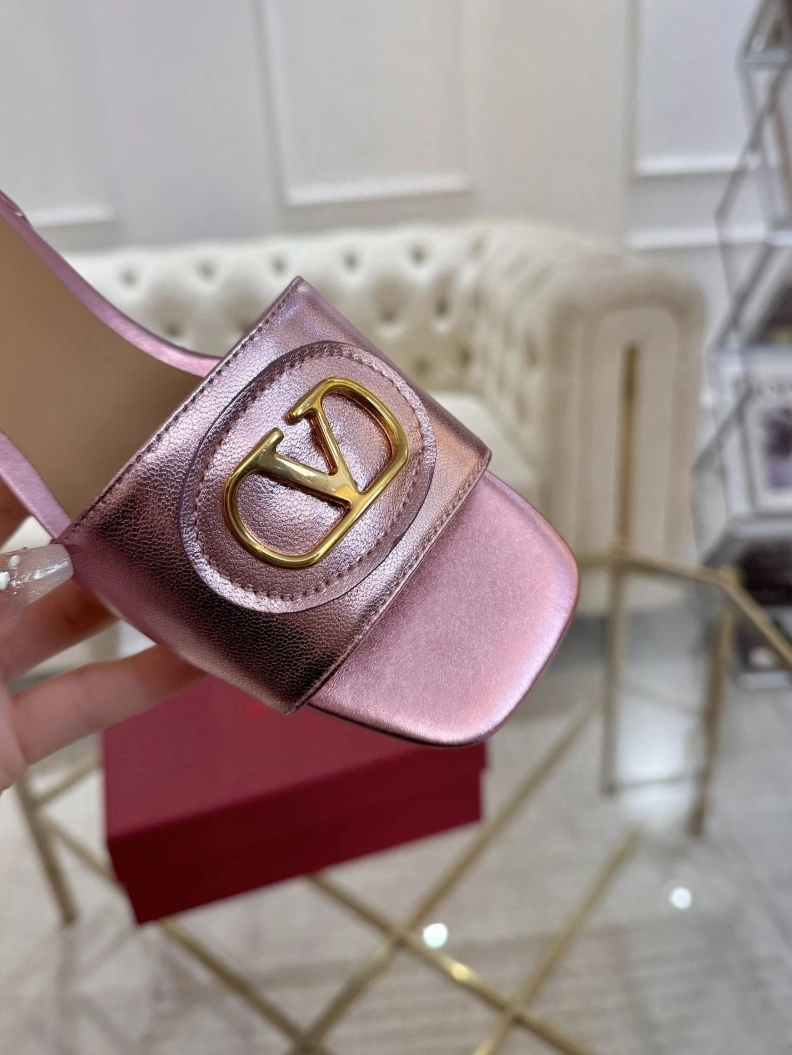 Gxvxnchy Sandals ModernLook 152008