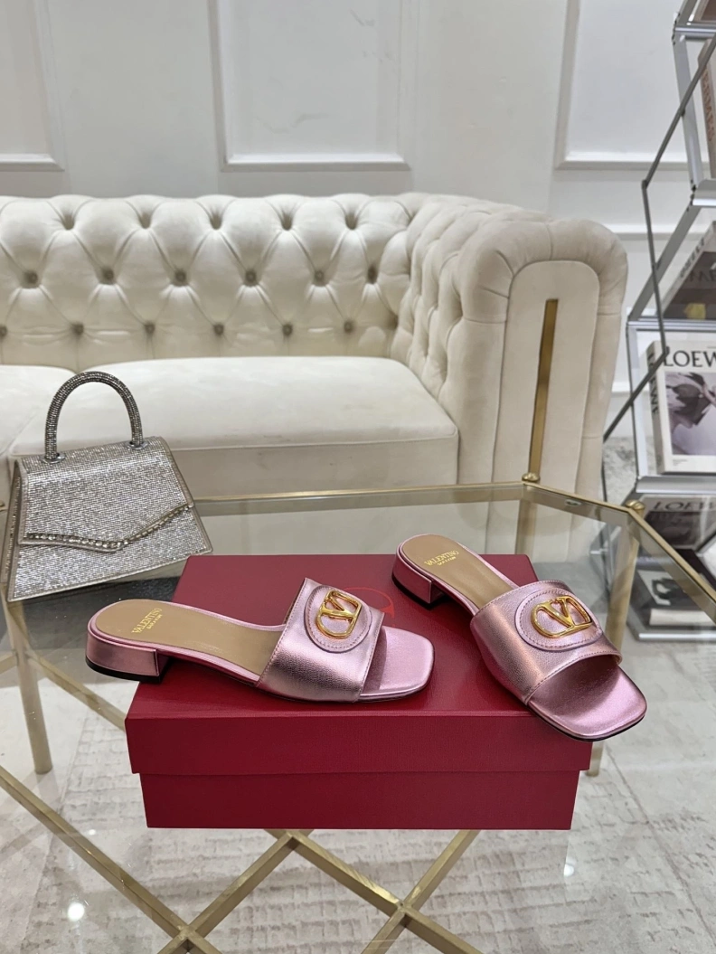 Gxvxnchy Sandals ModernLook 152008