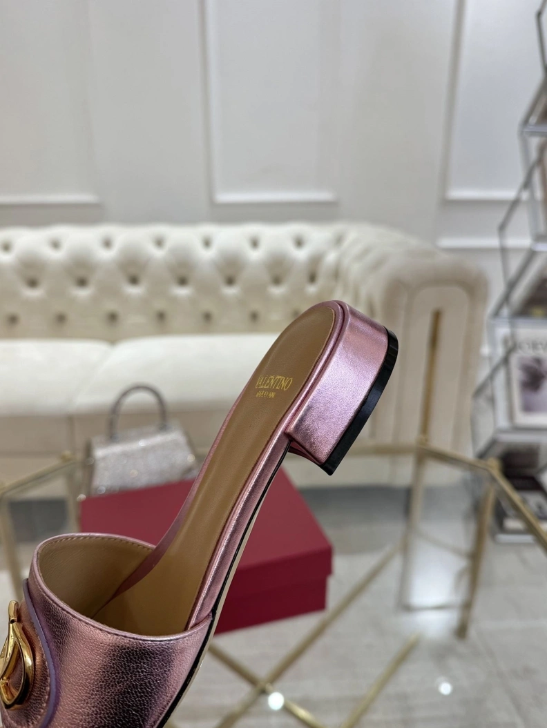 Gxvxnchy Sandals ModernLook 152008