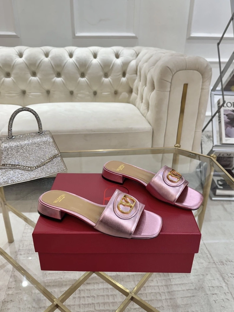Gxvxnchy Sandals ModernLook 152008