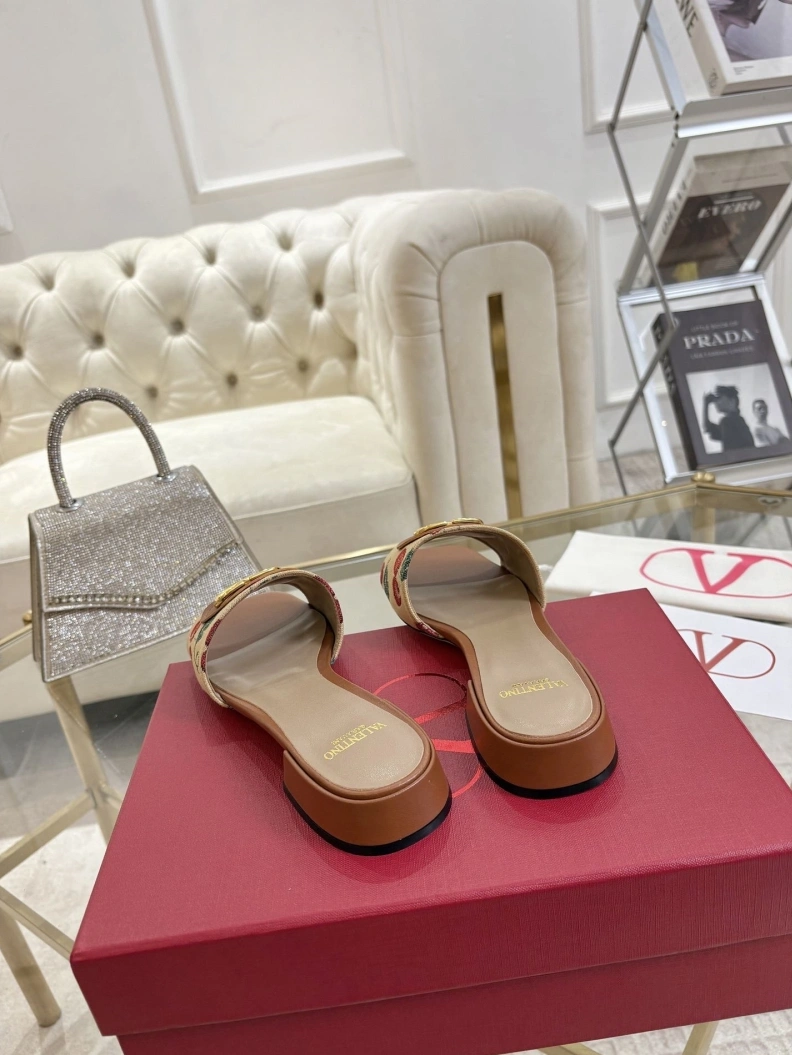 Durable Gxvxnchy Sandals 152013