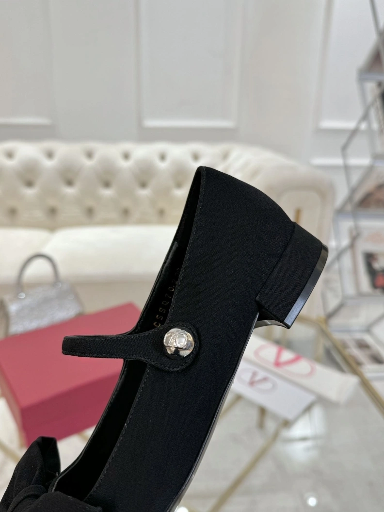 Unique Vxlxntino flat shoes 228884