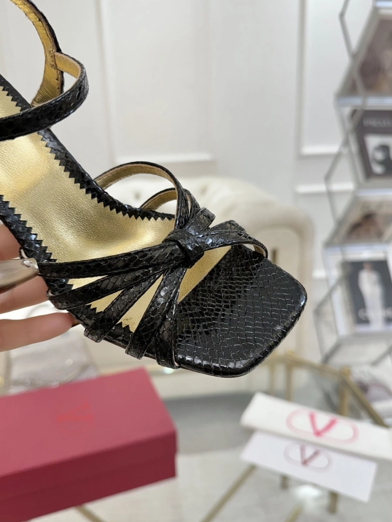 Refined Vxlxntino High Heels 228873