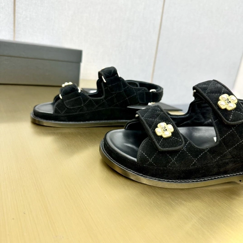 HighQuality Chxnxl Sandals 133614