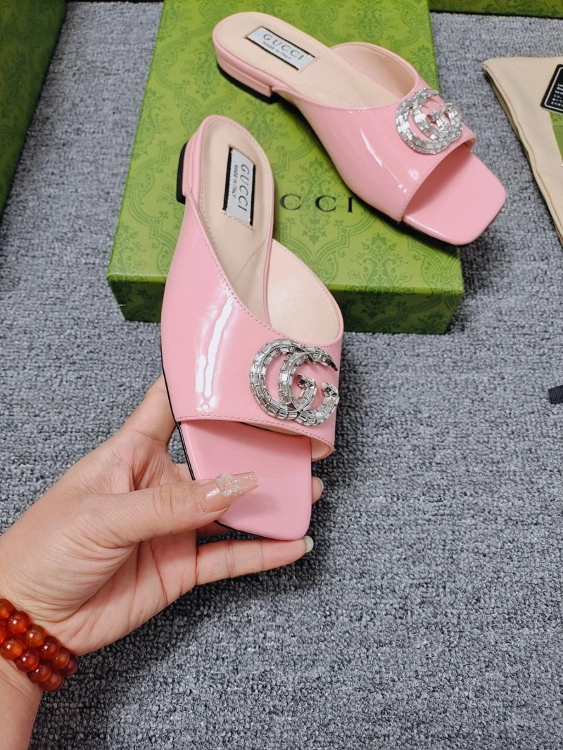 Minimalist Gxccx Slippers 166707