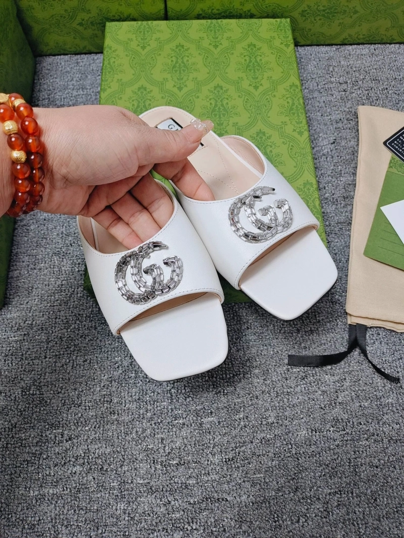 Trendy Gxccx Slippers 166704