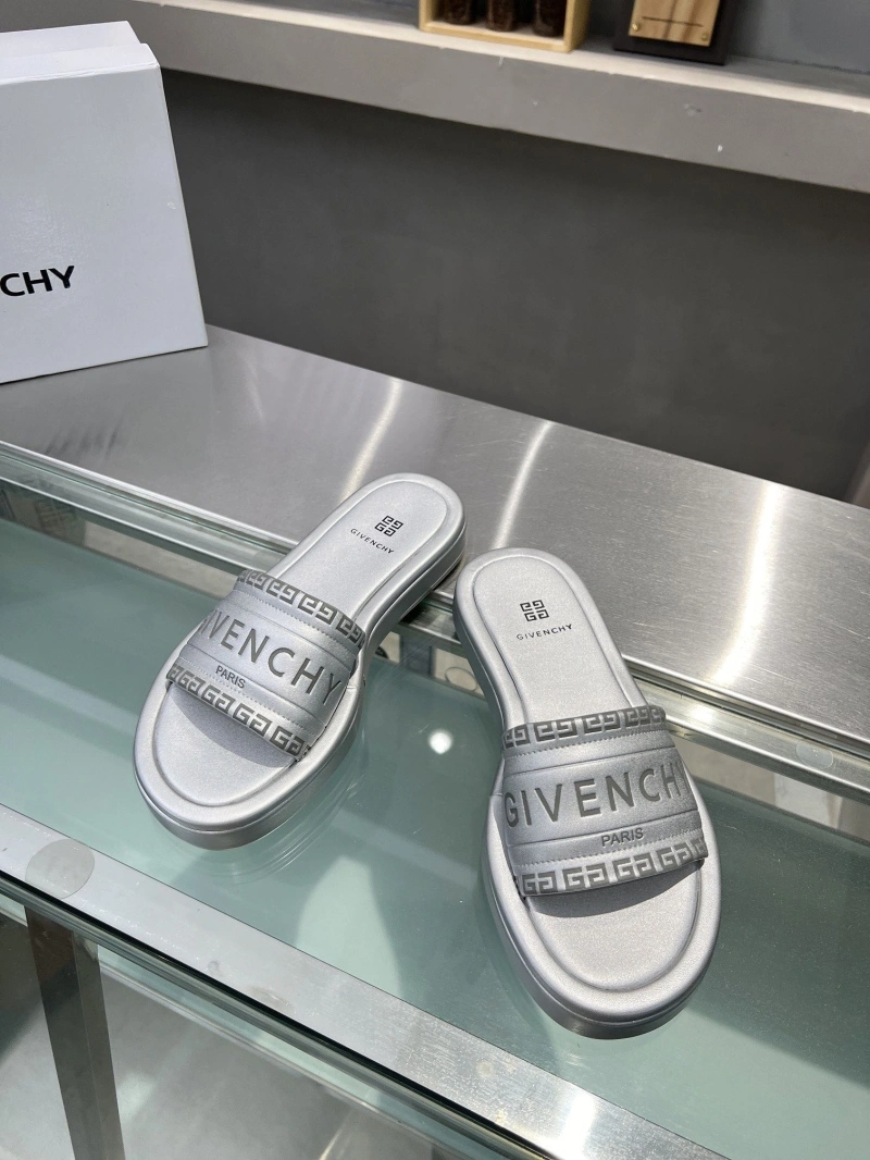 Gxvxnchy Slippers Compact 154760