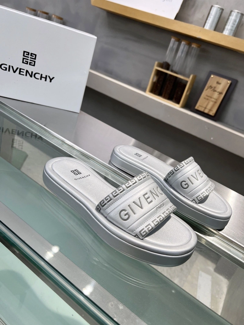 Gxvxnchy Slippers Compact 154760
