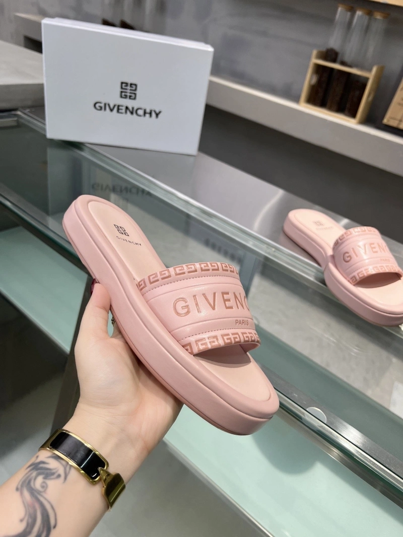 Durable Gxvxnchy Slippers 154746