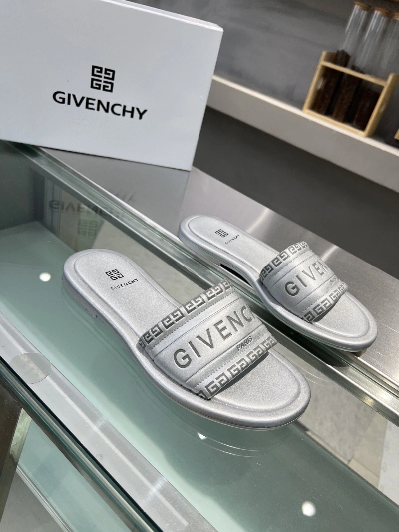 Gxvxnchy Slippers WellDesigned 154748