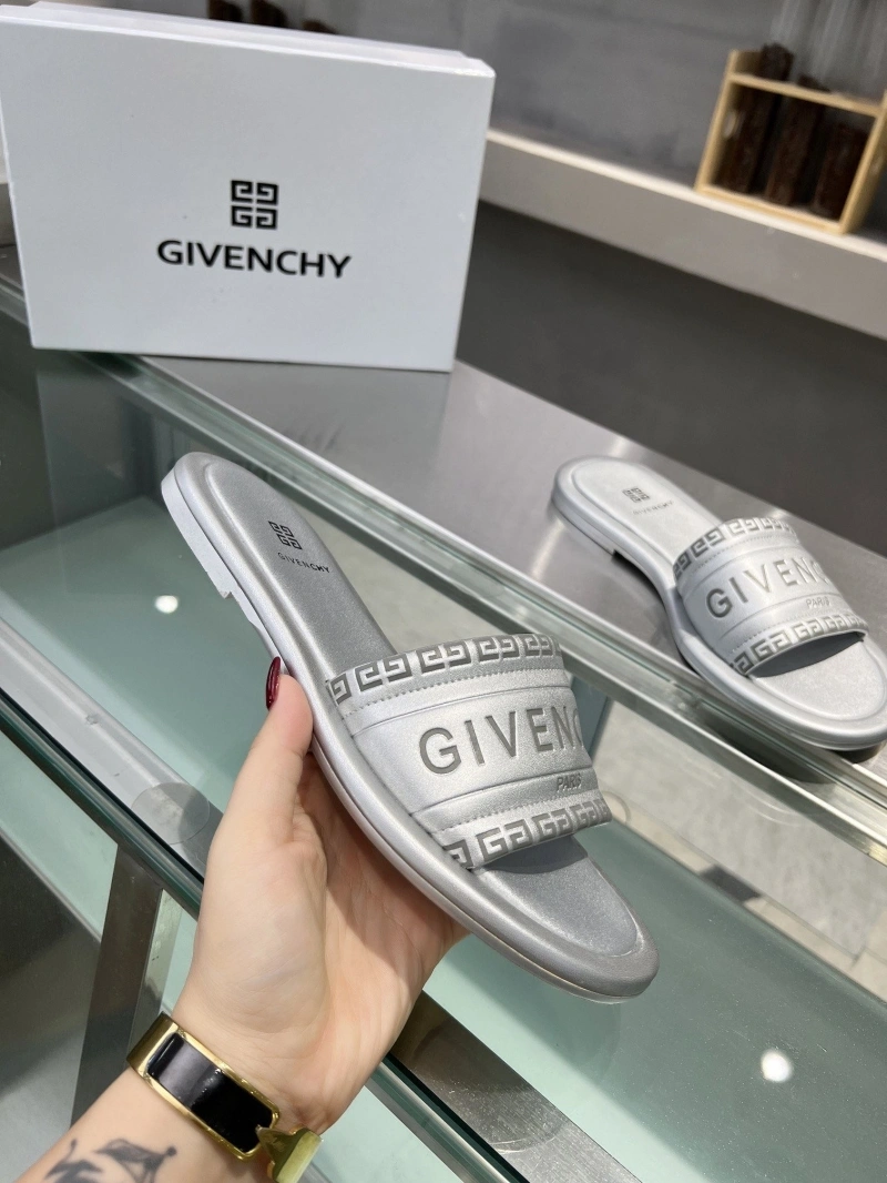 Gxvxnchy Slippers WellDesigned 154748