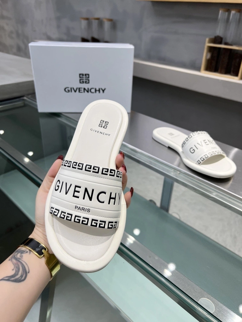 Fashionable Gxvxnchy Slippers 154738