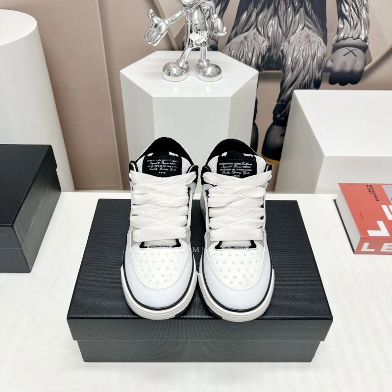 Versatile Nxkx Sneakers 200238
