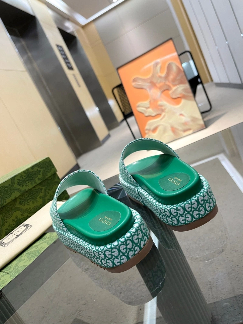 Resilient Gxccx Slippers 155069