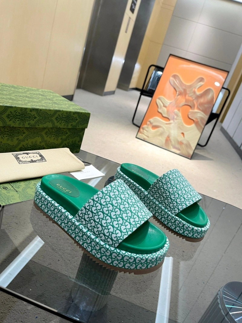 Resilient Gxccx Slippers 155069